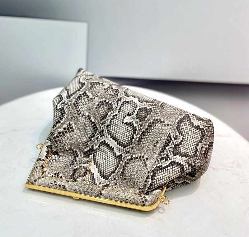 Ziva's Charm handbag – side angle view (11.5cm*5.5cm*10cm)
