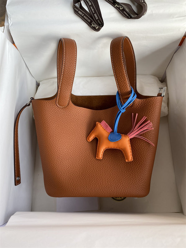 Sophisticated handbag styled for everyday wear