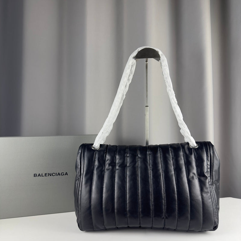 Zivas Charm Chic Craftsmanship Fashion Handbag (Thoughtfully Structured Design) – Side Profile