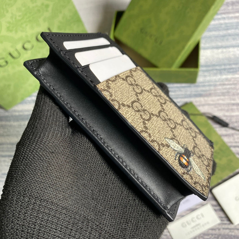 Handle and strap detail of statement structured women's handbag – women's luxury accessory