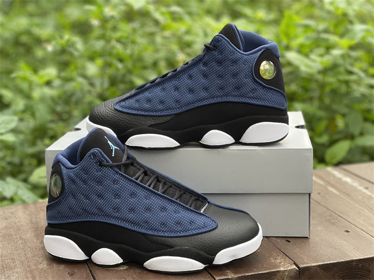 Nike Men's & Women's Signature Luxury Sneakers — Style 228 interior view