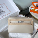  modern shoulder bag detail view showing craftsmanship 50