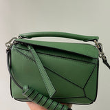 Ziva's Charm handbag – product shot (12.5cm*18cm*8cm)