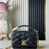  shoulder bag interior and compartment view 39