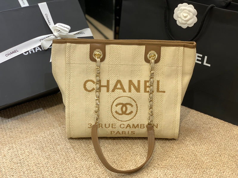  women's handbag, spacious design, view 6