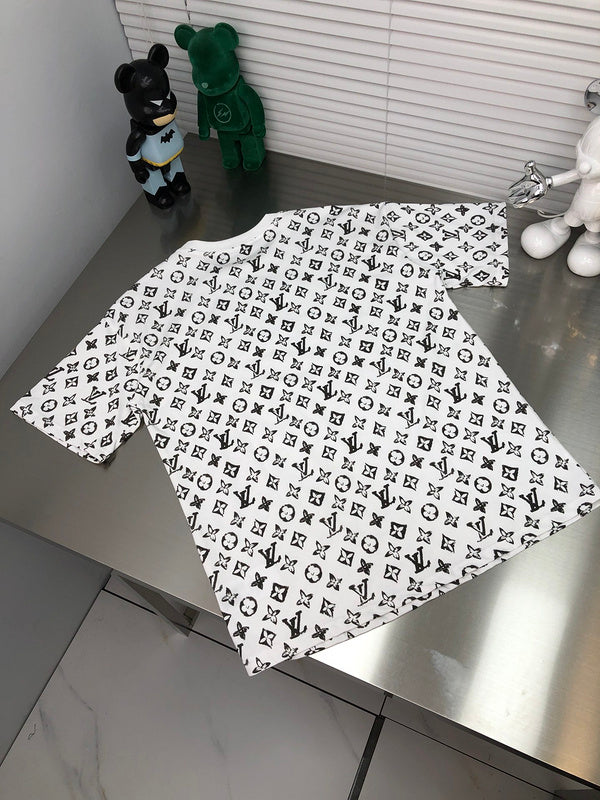Front view of Louis Vuitton cotton t-shirt with tailored silhouette