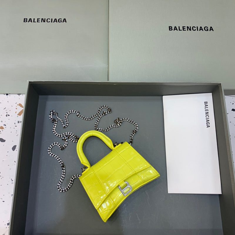Contemporary Vegan Leather Handbag - Everyday Elegance | Women's Designer-Inspired Purse #481 - front view (image 1) of designer-inspired handbag
