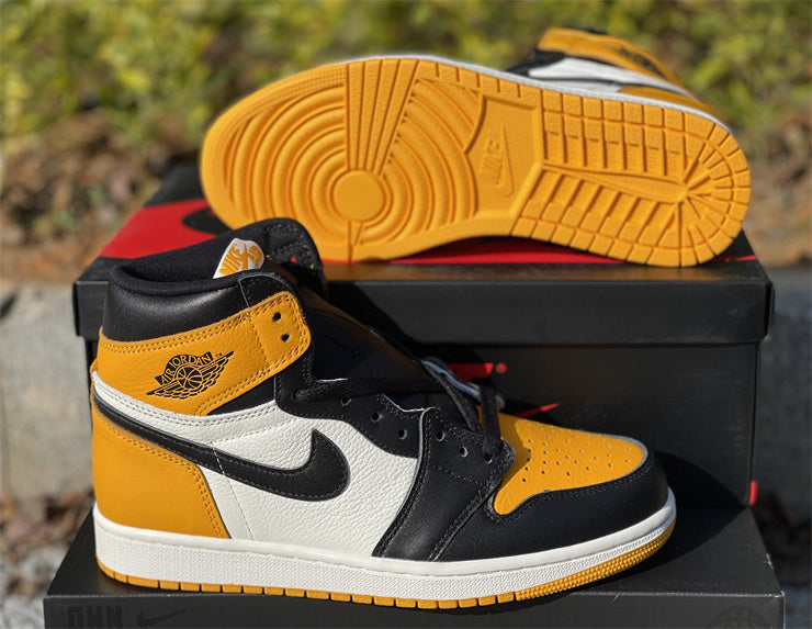 Nike Men's & Women's Luxury Fashion Trainers — Style 222 back view