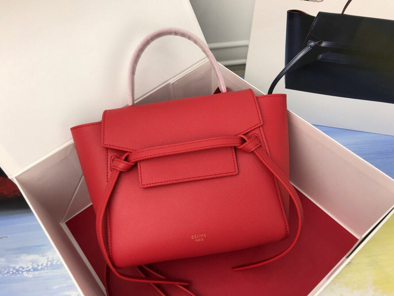 Side profile of modern chic women's handbag – women's everyday handbag