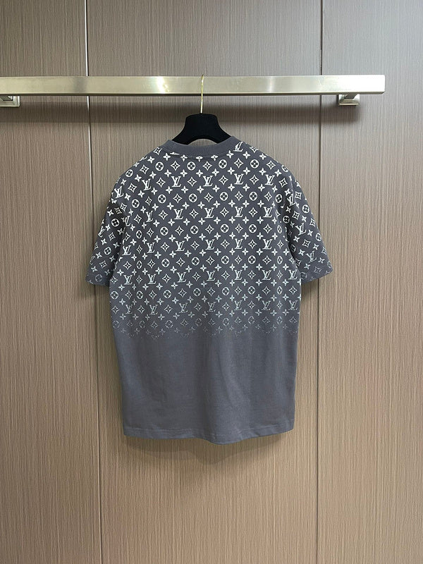 Side profile of Louis Vuitton cotton t-shirt with logo-detail design