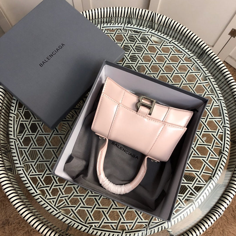 Side profile of refined elevated women's handbag – women's premium purse