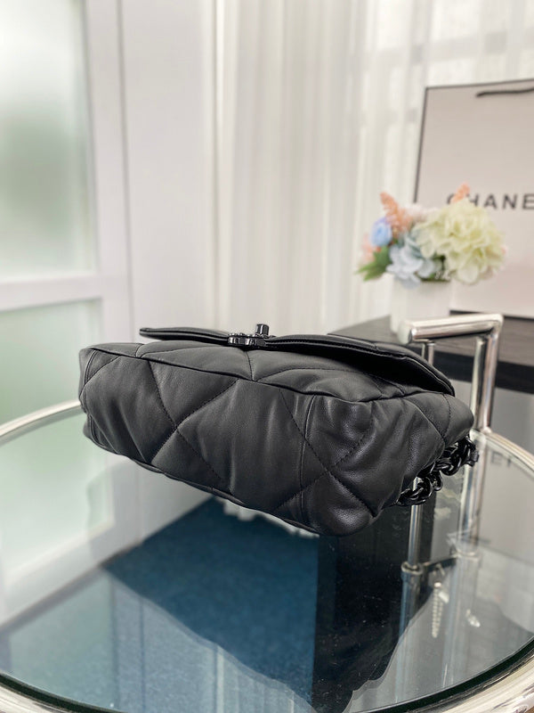  women's handbag, mid design, view 4