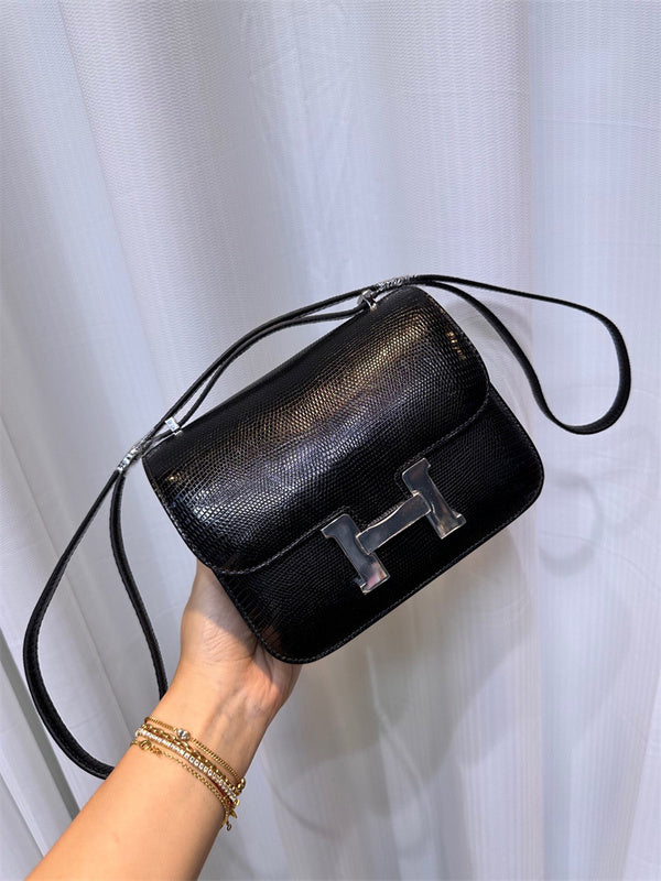  carryall bag interior and compartment view
