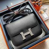 Interior view of streamlined premium bag