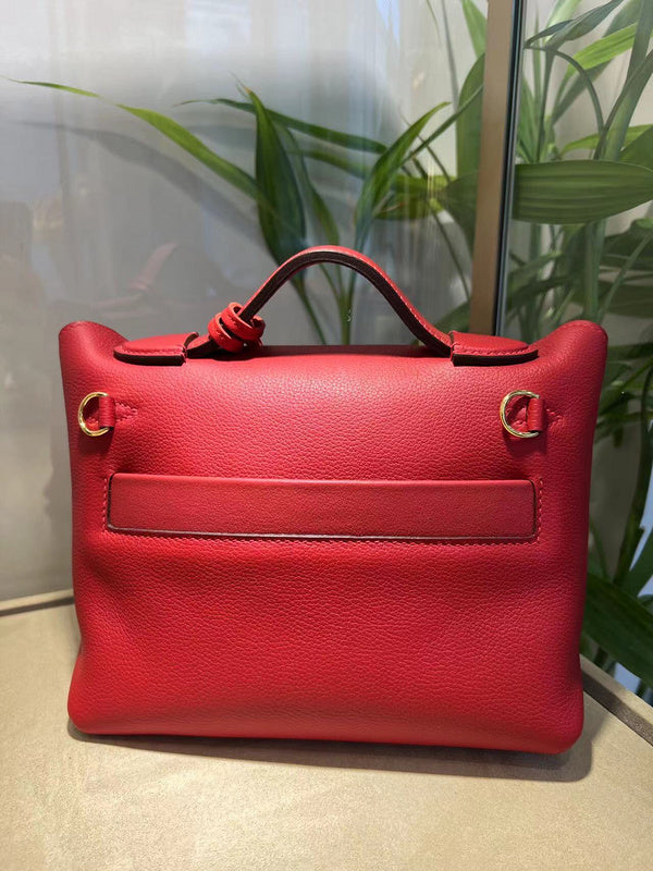 Clean-Lined bag shown from front angle