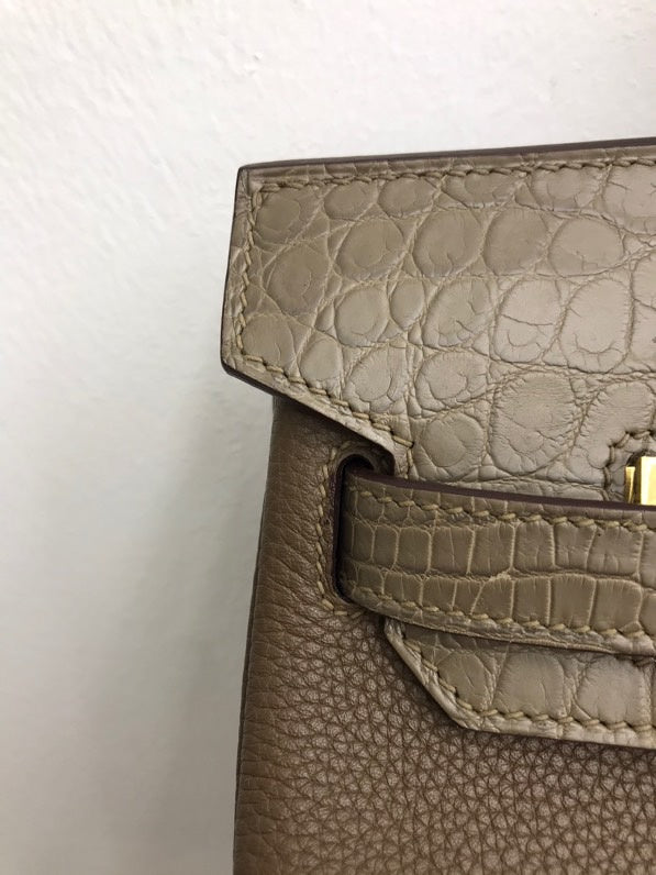  Elegant structured bag front view 7