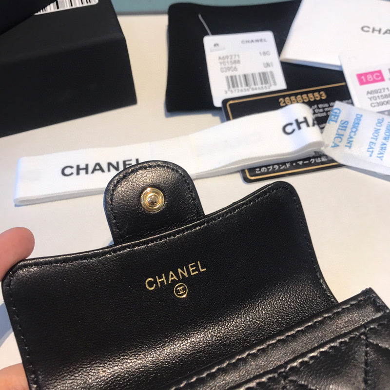 Zivas Charm Modern Edge Everyday Handbag (Elevated Accessory Essential) – Detail View