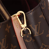  versatile shopper bag detail view showing craftsmanship 14