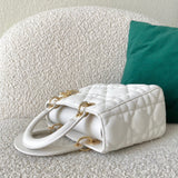 Interior view of everyday-luxe classic women's handbag – women's statement bag