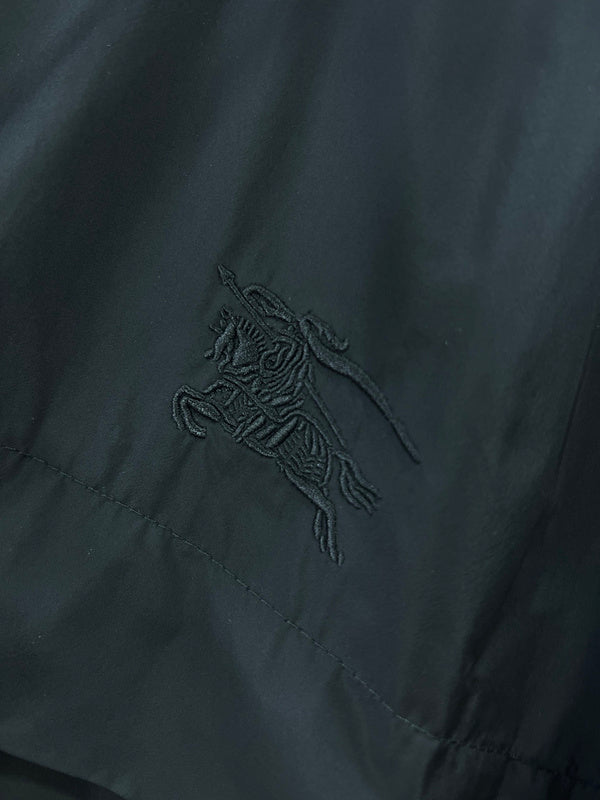 Three-quarter angle view of Burberry luxury piece style No.412