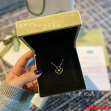 Angled view of Van Cleef & Arpels unisex jewelry piece