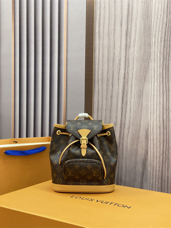  Contemporary crossbody bag front view