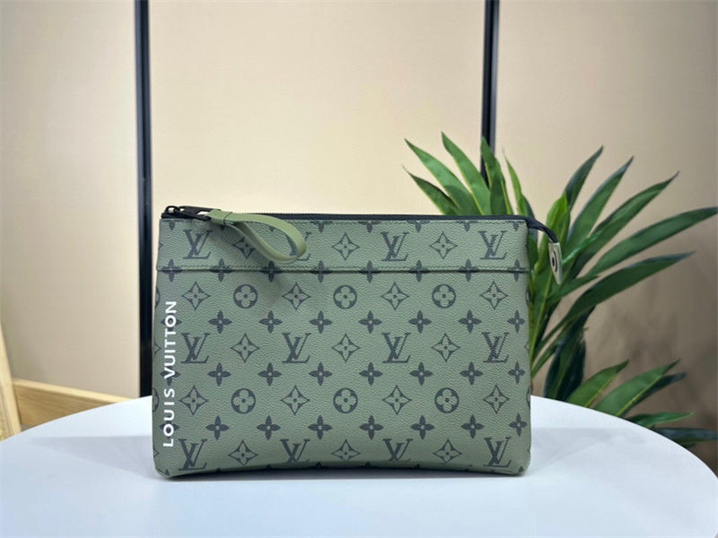  Streamlined handbag front view