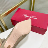 Texture and finish detail of Roger Vivier luxury piece style No.095