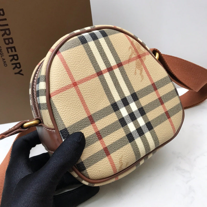 Ziva's Charm handbag – product shot (one versatile size)