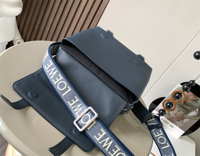 Ziva's Charm handbag – styled view (23cm*18cm*9cm)