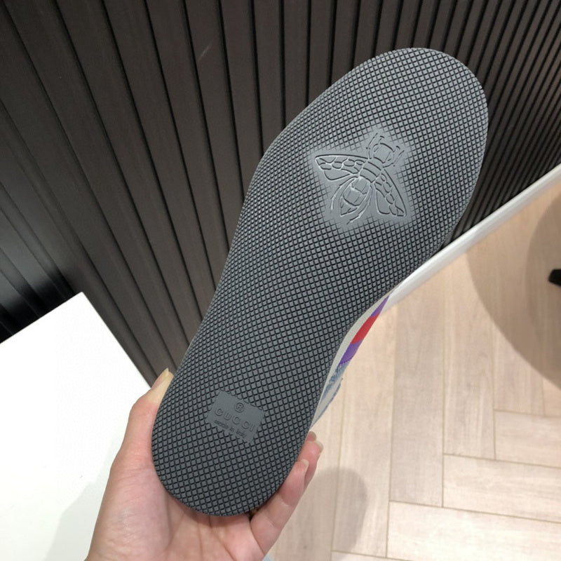 Gucci all-black luxury sneakers view 4 retro runner design