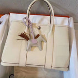  Sophisticated handbag carried on shoulder