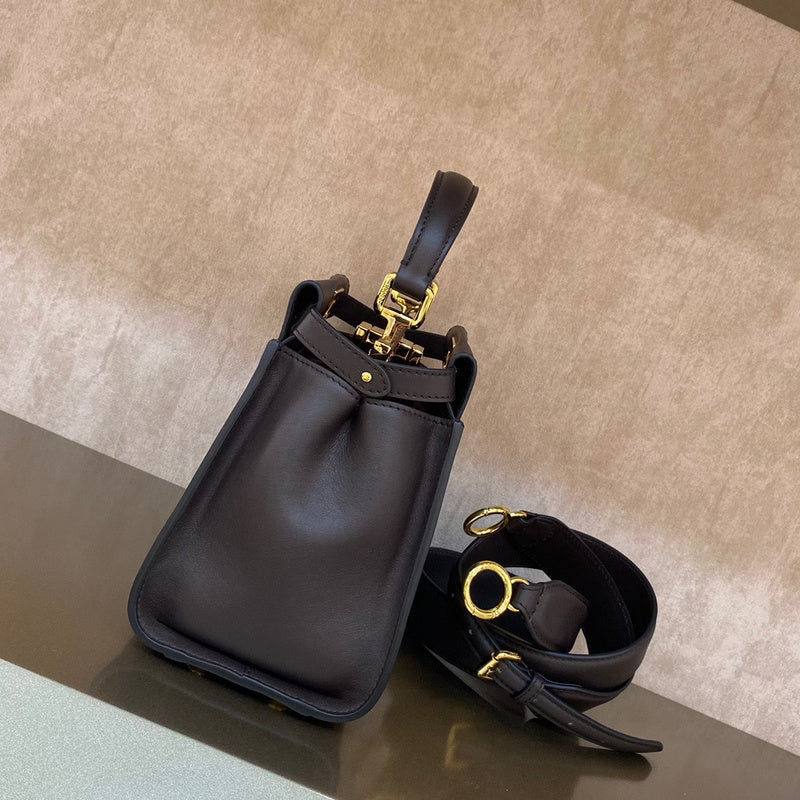 Ziva's Charm handbag – full view (Standard Size)