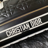 Close-up detail of signature everyday-luxe women's handbag – women's designer-style accessory