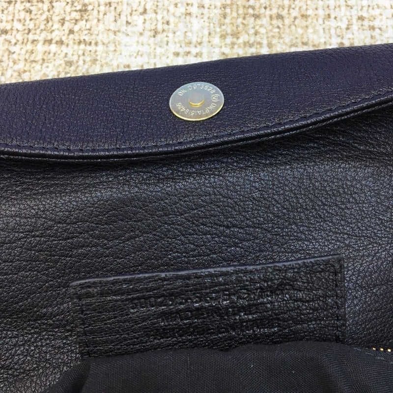 Contemporary Vegan Leather Handbag - Smooth Faux-Leather Exterior | Women's Everyday Carry Handbag #959 - texture close-up (image 9) of designer-inspired handbag