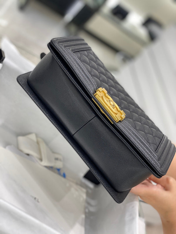  women's handbag, mid design, view 4