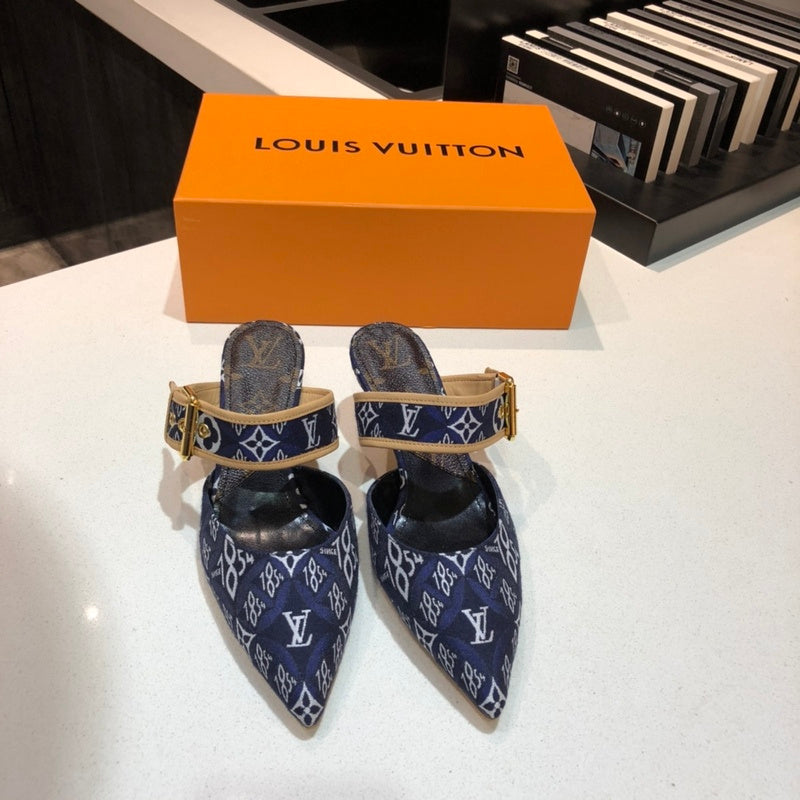 Louis Vuitton shoes Style 209 - top view showing design