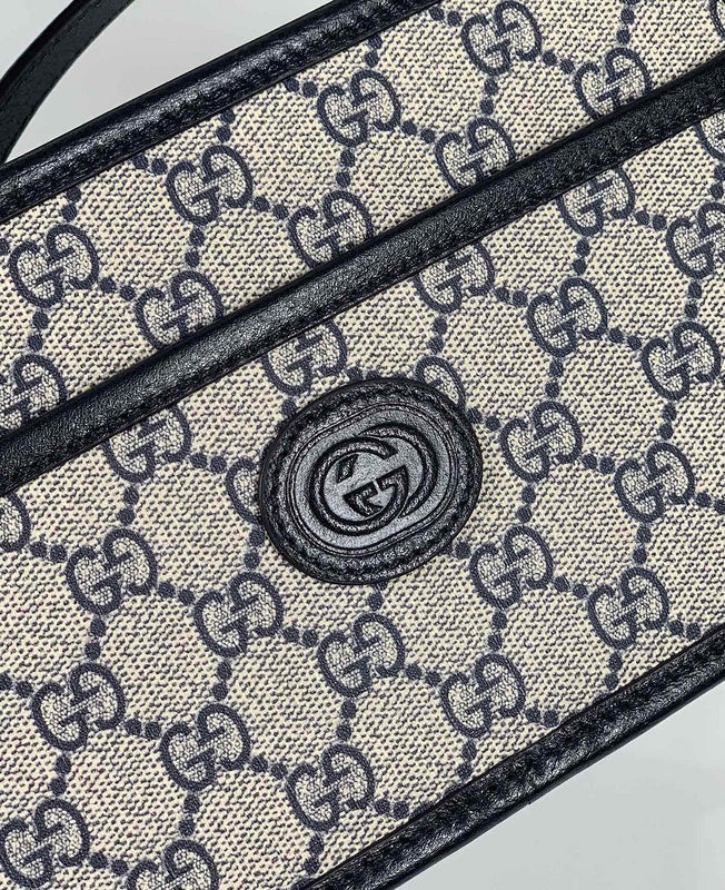Handle and strap detail of signature elevated women's handbag – women's everyday handbag