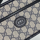 Handle and strap detail of signature elevated women's handbag – women's everyday handbag