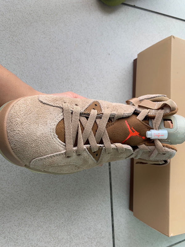 Nike Men's & Women's Premium Casual Sneakers — Style 196 angle view