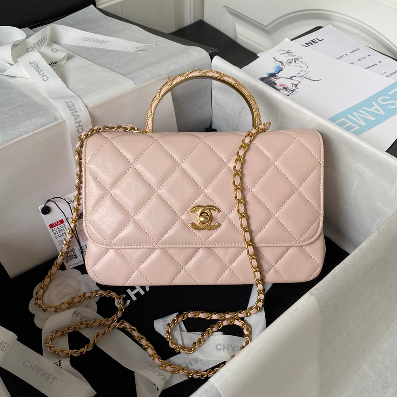  mid purse view 1