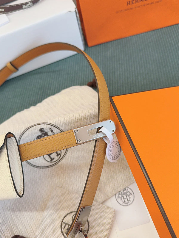 Interior view of smart premium bag