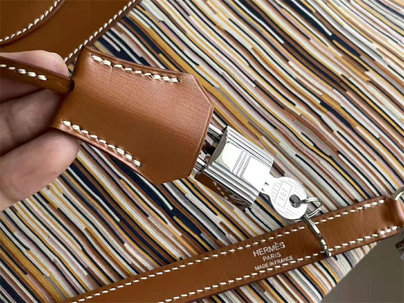 Fluid bag women's premium everyday handbag