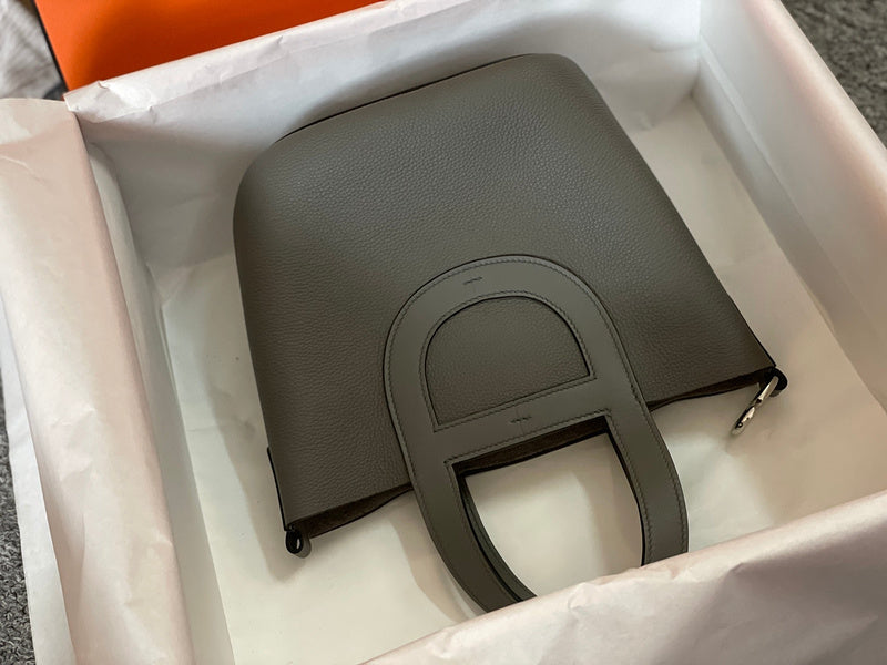 Clean-Lined bag women's premium everyday handbag