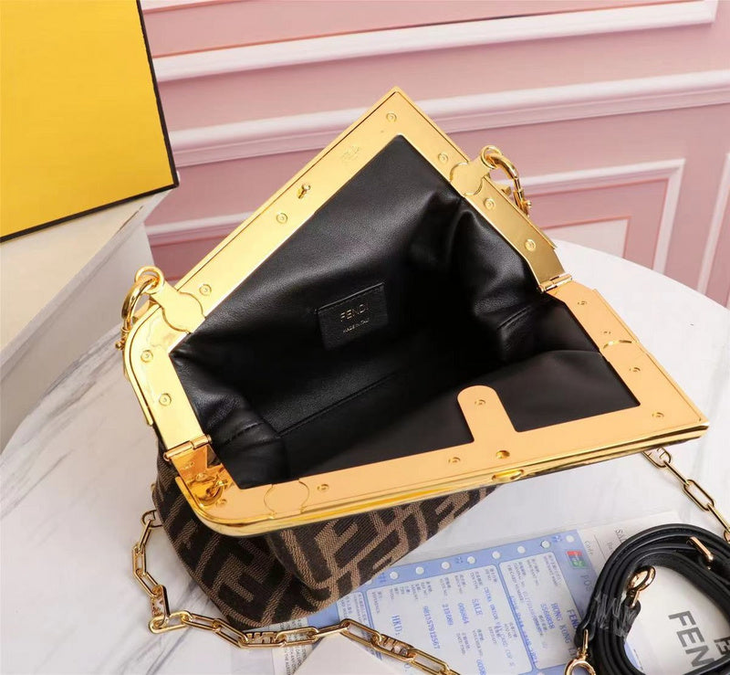 Ziva's Charm handbag – lifestyle view (Standard Size)