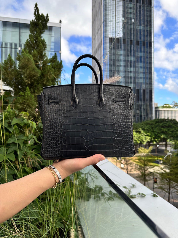 Interior view of sculpted premium bag