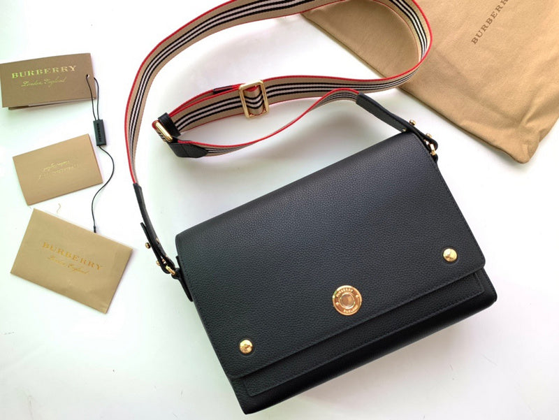 Ziva's Charm handbag – front view (one versatile size)
