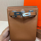  refined tote bag styled with outfit 18