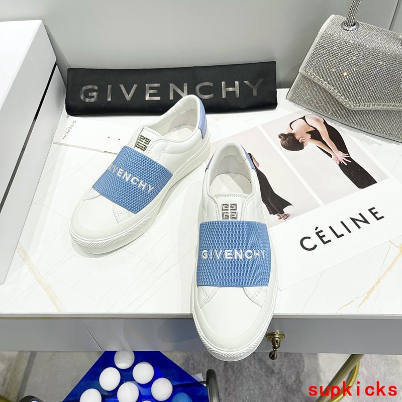 Givenchy Beige Chelsea Boots - Sole Detail View