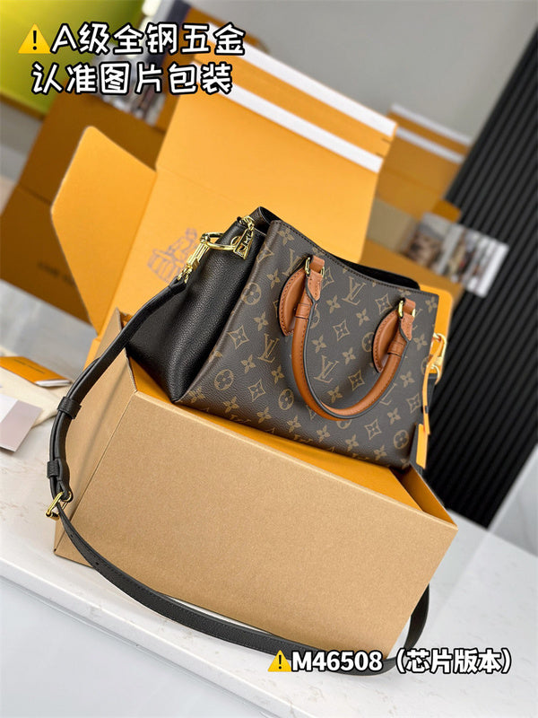  chic top-handle bag detail view showing craftsmanship 8